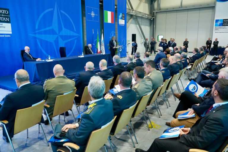 Accordo tra Nato e governo sul Soc di Taranto. Emiliano: «Un patrimonio per la città» – VIDEO