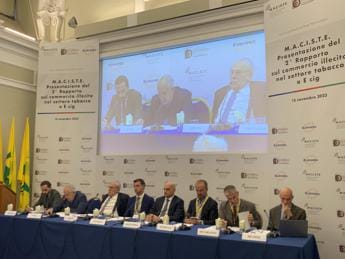 Galleria foto 'Contrabbando, Rapporto Maciste rivela che in 2022 in Ue persi 11,3 mld entrate fiscali' - foto 1