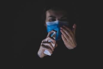 Galleria foto 'Covid o influenza Ecco come riconoscere i sintomi della variante Eris' - foto 1