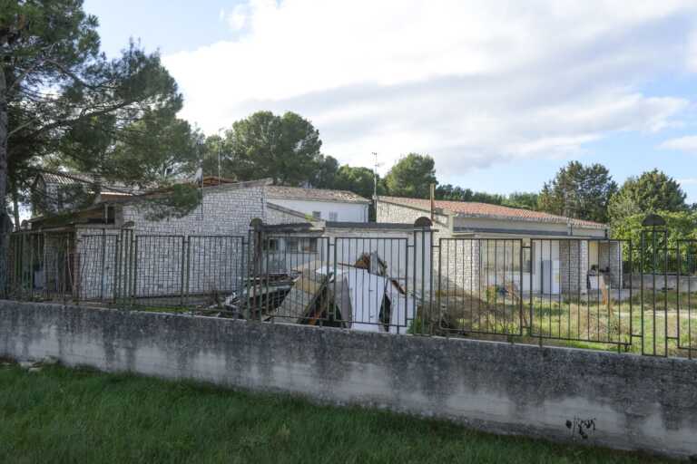 Matera, Borgo Venusio tra abbandono e degrado: famiglie costrette a vivere nel disagio – FOTO