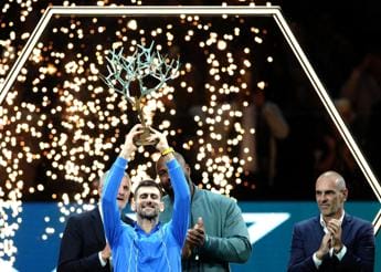 Galleria foto 'Djokovic vince Atp Parigi-Bercy, Dimitrov battuto in finale' - foto 1