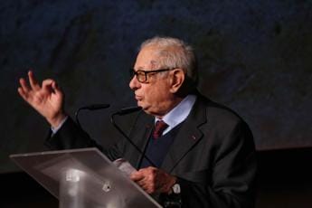 Galleria foto 'E’ morto Luigi Berlinguer, ex ministro Istruzione aveva 91 anni' - foto 1