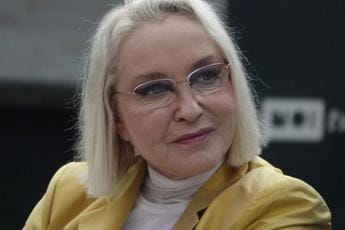 Galleria foto 'Eleonora Giorgi, l’annuncio choc: “Ho un tumore al pancreas”' - foto 1