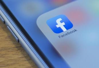 Galleria foto 'Facebook a pagamento, si parte: sugli smartphone arriva il messaggio ‘scegli’' - foto 1