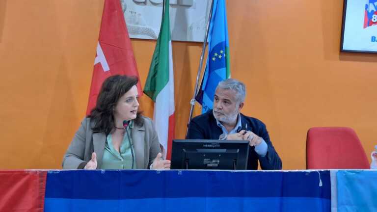 Sindacati in piazza in Puglia, Cgil e Uil contro la manovra del Governo: «Adesso basta»