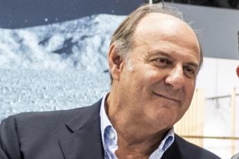 Galleria foto 'Gerry Scotti ci riprova: “Chiederò a Meloni come rinunciare alla pensione da parlamentare”' - foto 1