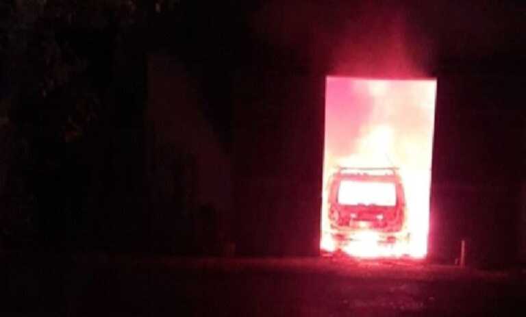 Incendia l’auto del padre e scappa: arrestato un uomo nel Potentino