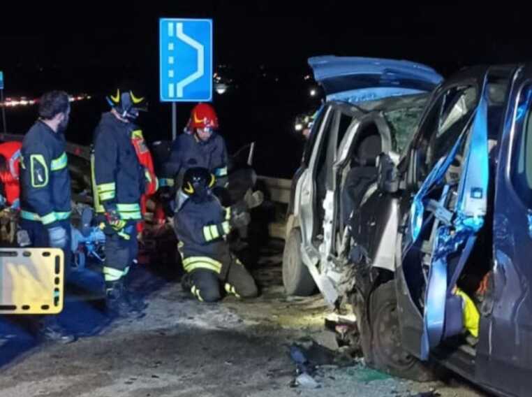 Autostrada gratis o tutor per ridurre i rischi sulla statale 100: le ipotesi in commissione regionale