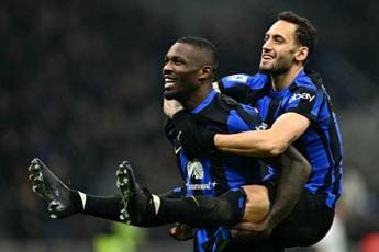 Galleria foto 'Inter-Frosinone 2-0, supergol di Dimarco e rigore di Calhanoglu: Inzaghi torna primo' - foto 1