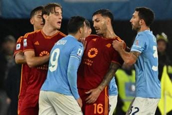 Galleria foto 'Lazio-Roma 0-0, derby senza gol tra Sarri e Mourinho' - foto 1