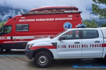 Galleria foto 'Lecco, trovato 12enne caduto nel lago: è gravissimo' - foto 1