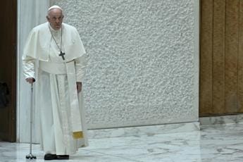 Galleria foto '“Leggero stato influenzale” per Papa Francesco, annullate udienze' - foto 1