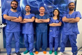 Galleria foto 'Medicina, ‘Cadaver lab’ centro Neuromed fa scuola per formazione neurochirurghi' - foto 1