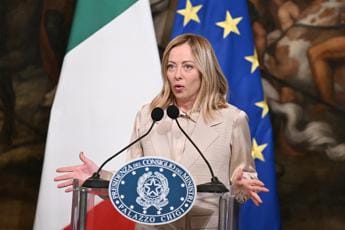 Galleria foto 'Meloni: “1 vale 1 messaggio devastante, merito per noi unico ascensore”' - foto 1