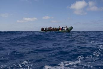 Migranti in Germania, accordo tra Scholz e premier regionali: in cosa consiste
