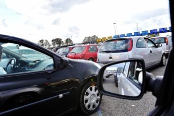 Galleria foto 'Mobilità, report sullo Stato della Green Economy: “Cresce il tasso di motorizzazione”' - foto 1