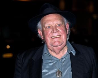 Galleria foto 'Morto Joss Ackland, star di Arma letale 2 e Caccia a Ottobre Rosso: aveva 95 anni' - foto 1