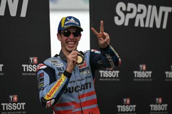Galleria foto 'MotoGp Malesia 2023, Marquez vince la sprint davanti a Martin e Bagnaia' - foto 1