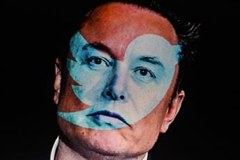 Musk si scusa per tweet antisemita, poi manda a quel Paese gli inserzionisti in fuga