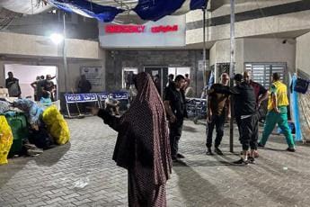 Ospedale al-Shifa, inferno a Gaza: “Bambini moriranno”. Israele: “Impegno per evacuazione”