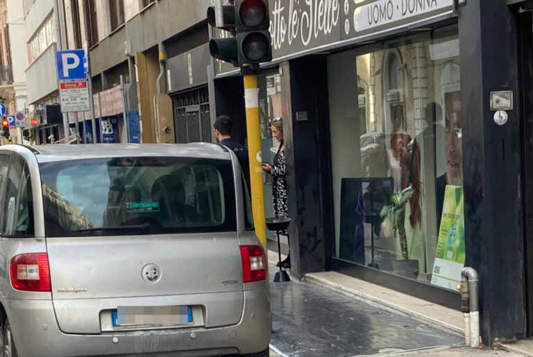 Bari, seconda “spaccata” in 24 ore in centro: anche questa volta ladri in un parrucchiere