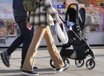 Galleria foto 'Pillola per la depressione post-partum, come funziona: i tempi per l’Europa' - foto 1