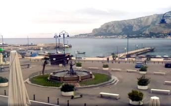 Galleria foto 'Porti, Monti (Adsp): ”Sprint finale riforma portuale parte da Palermo”' - foto 1