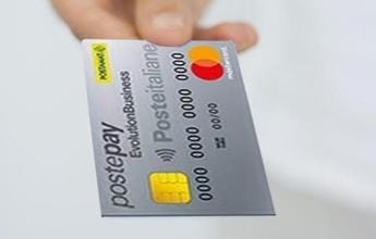 Galleria foto 'Poste, raggiunto il traguardo di 10 mln di carte Postepay Evolution' - foto 1