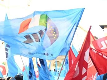 Galleria foto 'Sciopero Cgil e Uil, domani protesta in Sicilia' - foto 1