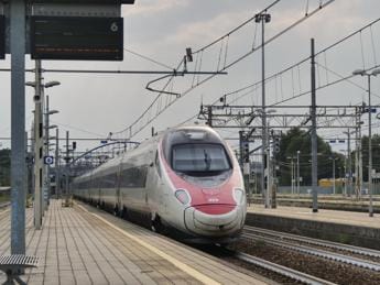 Galleria foto 'Sciopero generale 17 novembre: orari treni, possibili ritardi e cancellazioni' - foto 1