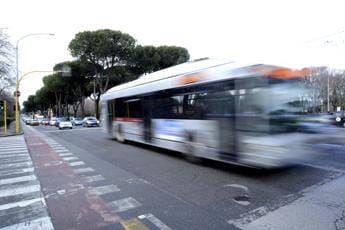 Galleria foto 'Sciopero trasporti 17 novembre, Salvini frena: “No a stop di 24 ore”' - foto 1