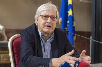 Galleria foto 'Sgarbi rischia processo per debiti con il fisco' - foto 1