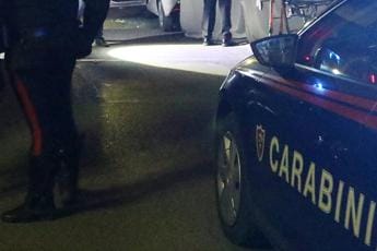 Galleria foto 'Stesa di camorra a Pomigliano D’Arco, raffica di proiettili contro due appartamenti' - foto 1