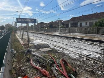 Galleria foto 'Strage Brandizzo, indagati altri due dipendenti Rfi e la società' - foto 1