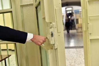 Galleria foto '“Ti faccio fare la fine di Giulia Cecchettin”: 18enne arrestato ad Aosta' - foto 1