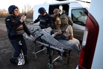 Ucraina, Nato: “Situazione sul campo difficile, aumentare il sostegno”