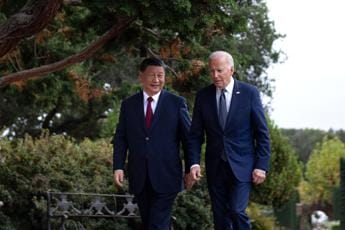 Usa-Cina, Biden: “Progressi importanti” con Xi. E annuncia ripresa dei contatti militari