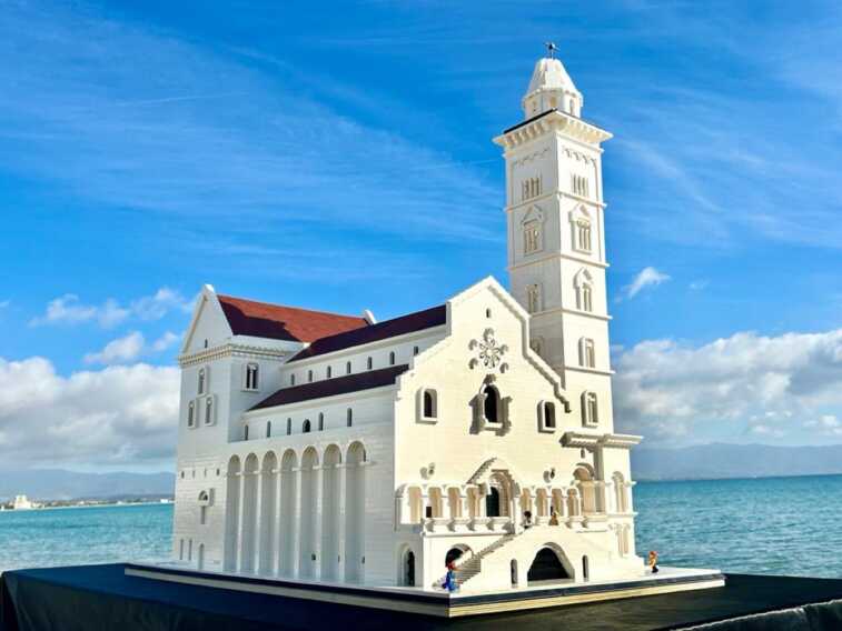Trani, la Cattedrale realizzata con i Lego arriva in città: giovedì la presentazione – VIDEO