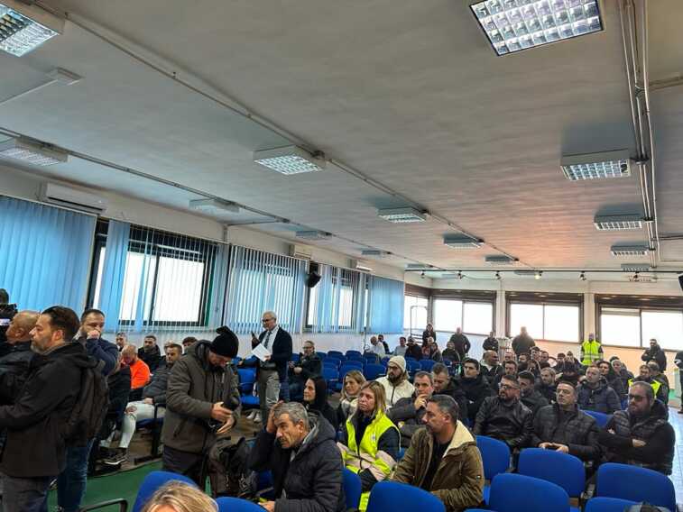 Amiu Puglia, da determinato a indeterminato: firmati i nuovi contratti per 59 unità