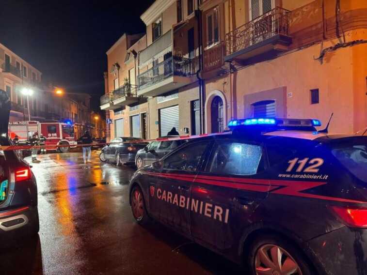 San Severo, bomba carta esplode davanti a uno studio medico: danni ma nessun ferito