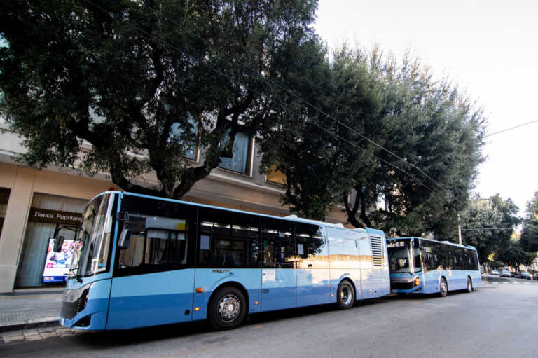 Bari, 99 nuovi bus elettrici in città: l’acquisto per rivoluzionare la flotta dell’Amtab