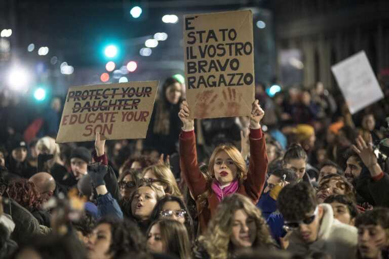 Scendere in piazza e fare rumore. L’Italia si mobilita contro la violenza