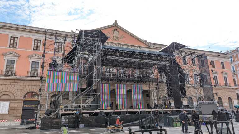 Galleria foto 'Ultimi preparativi per il concertone di Capodanno. Decaro: «Bari pronta ad accogliere il 2024»' - foto 1