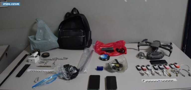 Tentano di introdurre droga e cellulari nel carcere di Lecce con un drone: arrestati due foggiani