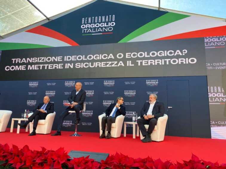 Atreju, Emiliano alla festa di Fratelli d’Italia: «Sono qui per provare a strapparvi voti»