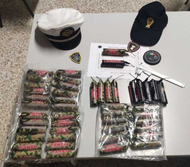 Andria, metteva in vendita fuochi pirotecnici illegali: arrestato titolare di una tabaccheria