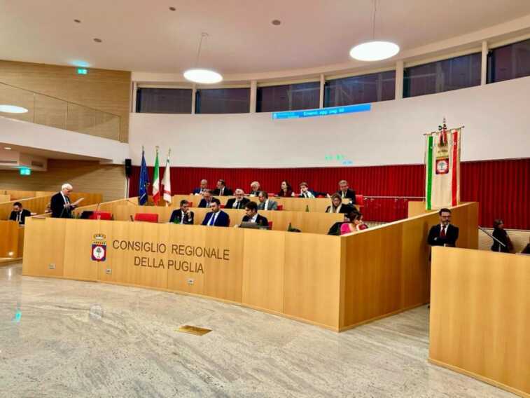 Puglia, nuovi capi dipartimento: Emiliano “congela” le nomine