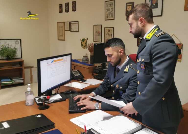 Galleria foto 'Cerignola, nasconde al fisco ricavi per 150mila euro: nei guai un ingegnere' - foto 1