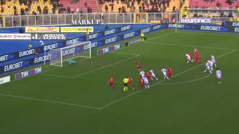 Lecce, Piccoli riacciuffa il Bologna al 100′: al Via del Mare finisce 1-1