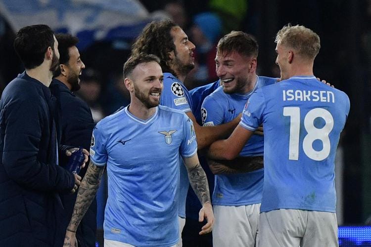 Lazio agli ottavi, al Napoli basterà il pari. Milan non più padrone del proprio destino